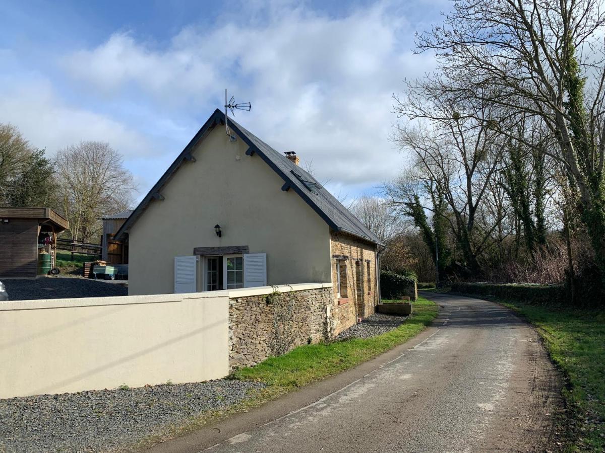 Gite " La Petite Maison" Livry  Eksteriør bilde